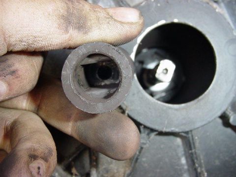 1992 Ford Bronco - one part of adaptor from old motor