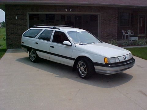 1991 Ford Taurus photo