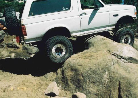 1995 Ford Bronco - This 1995 Ford Bronco is navigating a difficult rocky terrain.