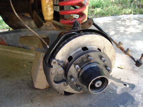 1996 Ford Bronco - One side done (minus the hub)