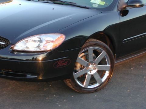 2000 Ford Taurus photo