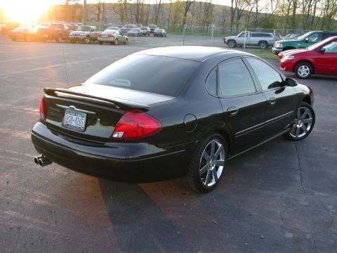 2000 Ford Taurus photo