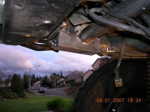1996 Ford Bronco - This photo shows the undercarriage of a vehicle, with a date stamp of 04.01.2007.