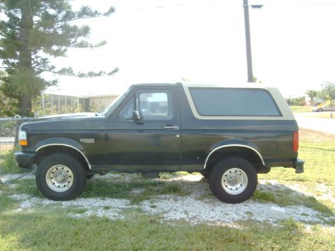 1994 Ford Bronco photo