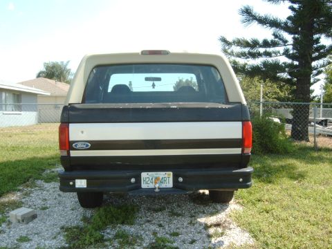 1994 Ford Bronco photo