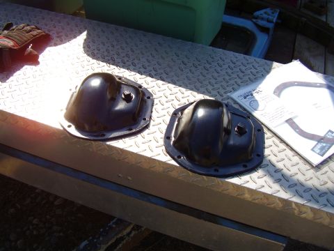 1981 Jeep CJ7 - New Diff Covers