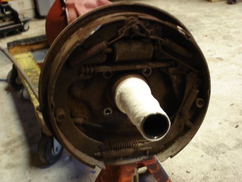 1986 Ford Bronco - bolts out of backing plate