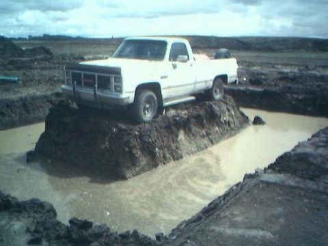 2005 Ford F-250 - "Don't piss off a guy with a backhoe"