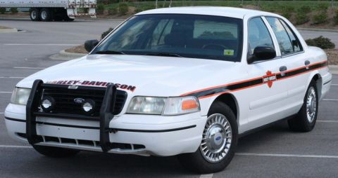 1999 Ford Crown Victoria photo