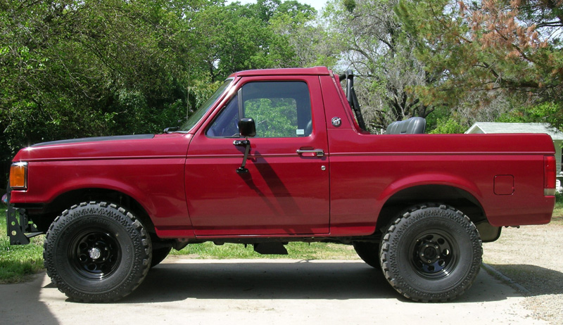 1991 Ford Bronco “Pinky”