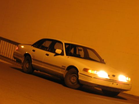 Ford Crown Victoria