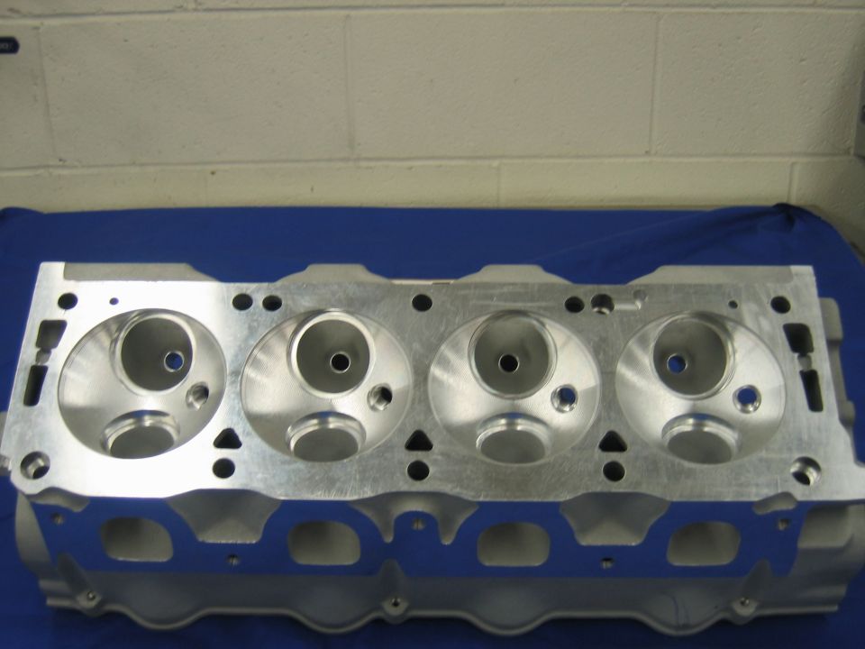Cylinder head combustion-chamber face close-up