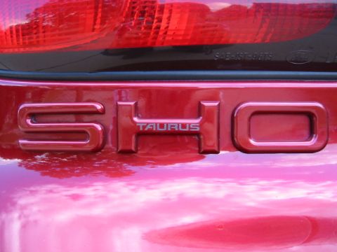 1998 Ford Taurus photo