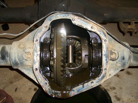 1994 Ford Bronco - Differential axle housing opened to reveal internal gears and lubrication.