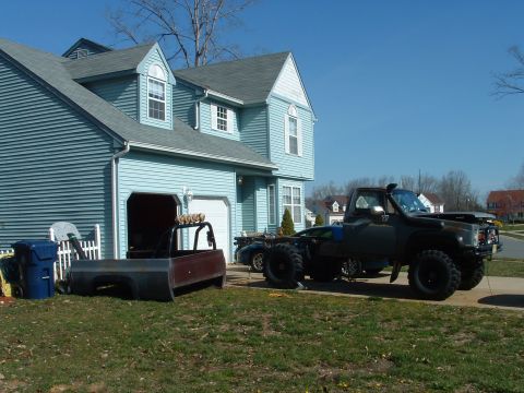 1978 Chevrolet C/K Pickup - started tearing the truck down.. the guy that lifted my truck screwed me over he put 56" leafs on a 52" leafed truck... so instead of buyin…