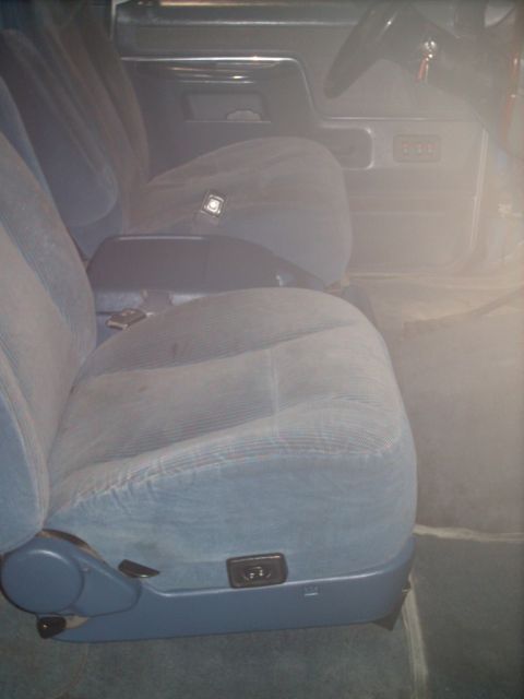1990 Ford Bronco - Seats And Console From A 1995 F150 Supercab, Bolted Right In To Place.