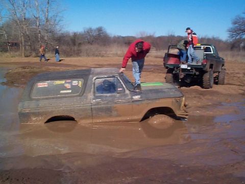 1978 Ford Bronco - Big Bronc Stuck