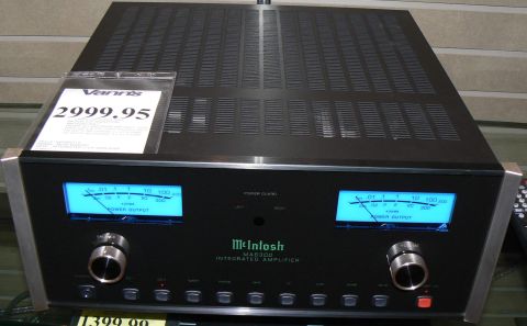 2006 Ford E350 - McIntosh receiver.