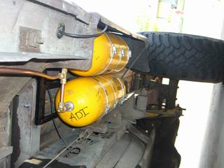 1980 Ford F-250 - two SCBA tanks mounted under the bed on the drivers side