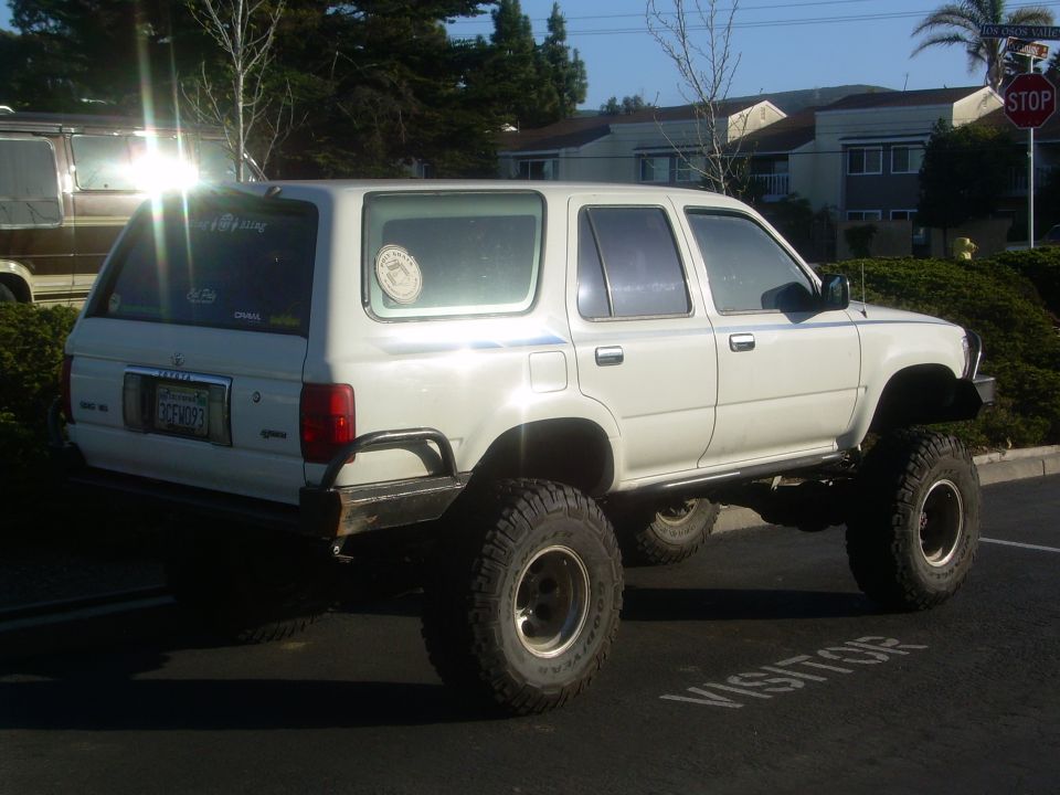1993 Toyota 4Runner, lifted, rear view, with custom bumper