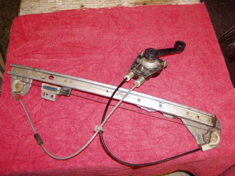 1993 Ford Probe - Driver side Manual window regulator