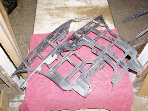 1993 Ford Probe - Set of perfect Front bumper side supports.
