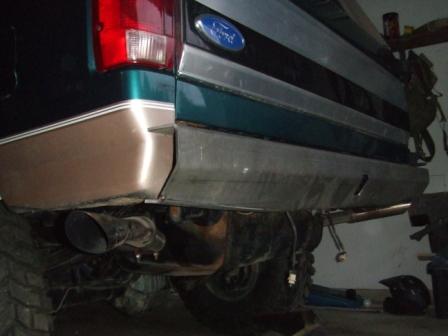 1996 Ford Bronco - cut out hitch hole and beveled the ends of the bumper