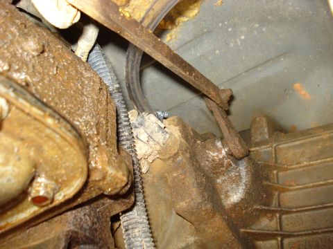 1996 Ford Bronco - Line extended from transfer case