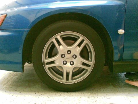 2002 Subaru Impreza - Lowered gap