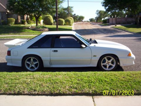 1991 Ford Mustang photo