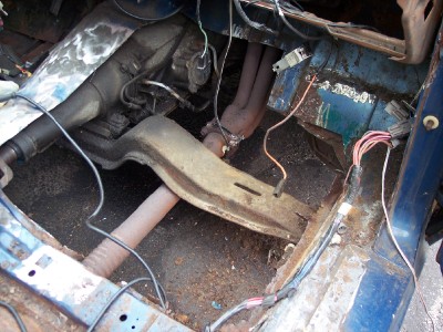 1975 Ford Ranchero - Floor Cut-Out