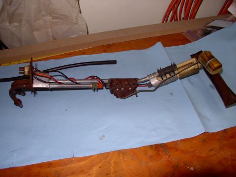 1986 Ford Bronco - The 86's have the in-tank pump "AND" the gauge sender unit on the same stalk and their plug/harness is NLA
