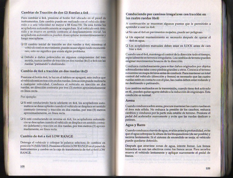 Spanish Ford owner's manual pages on shifting between 4x2 and 4x4 and off-road driving tips