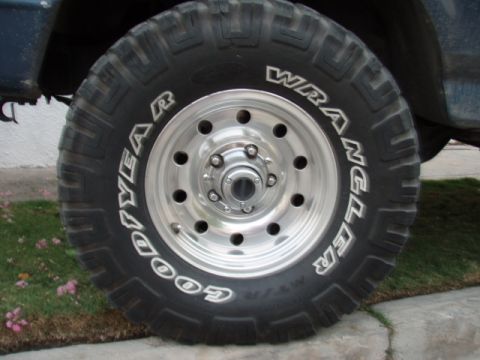 1995 Ford F-150 - hubs