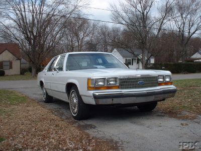 1986 Ford LTD Crown Victoria - Graphic indicates that the file for the image could not be found.