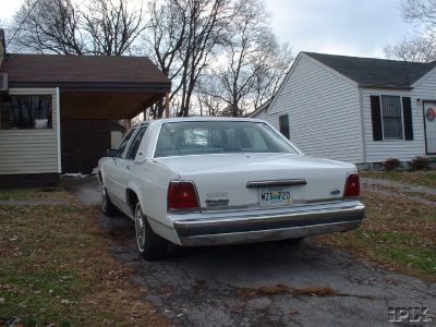 1986 Ford LTD Crown Victoria - This image shows a logo indicating that a file was not found.