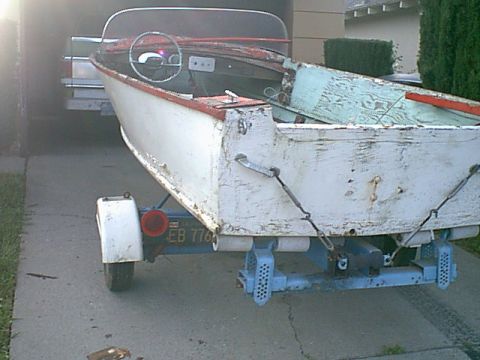 1983 Ford Bronco - this boat was in poor shape.