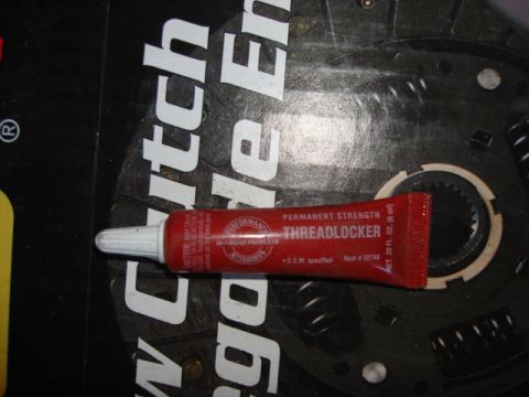 1983 Ford Bronco - after cleaning the threads real good in the crank and the bolts i added some red locktite.