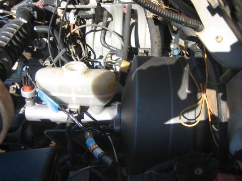 1996 Ford Bronco - New stuff in. you can see my electronic speed sensor (ford safety recal switch thing)there. I bought everything for a 1996 f350, and it all…
