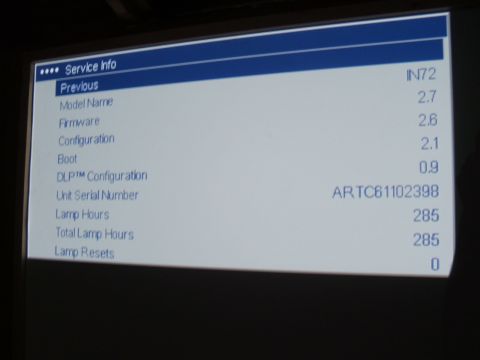 1996 Ford Probe - Service info screen displays unit serial number and lamp hours.