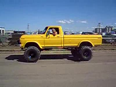 1979 Ford F-250 - Burnin off some rubber