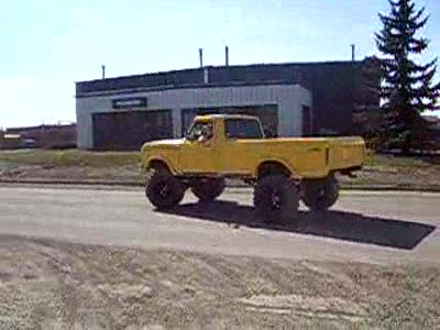 1979 Ford F-250 - 1st attempt, dry pavement. I need a line lock!!