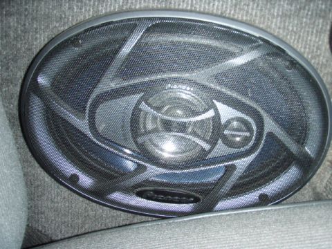 1995 Ford F-150 - REAR SPEAKER 6x9 TS 200 WATTS PIONNER