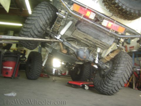1987 Suzuki Samurai - Modified 1987 Suzuki Samurai's undercarriage, large off-road tires and suspension upgrades.