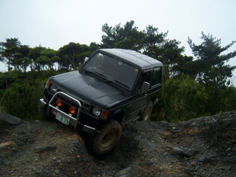 1989 Mitsubishi Montero photo