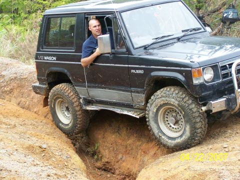 1989 Mitsubishi Montero photo
