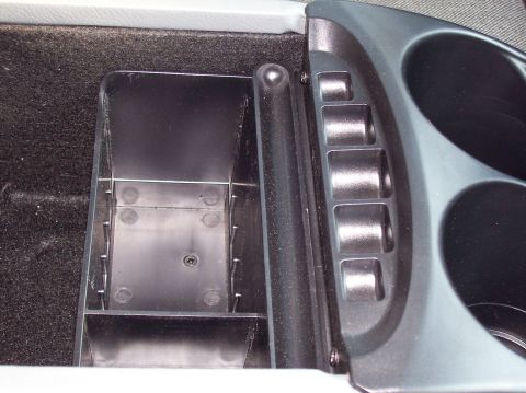 2003 Ford Crown Victoria photo