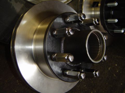1978 Ford Bronco - My shiny new lug nuts