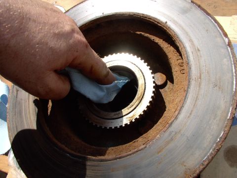 1990 Lincoln Town Car - Meanwhile you can be wiping out the old grease from inside the hub.