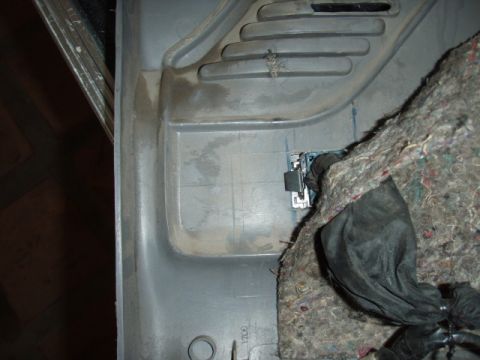 1995 Ford F-150 - BACK SIDE OF WHERE I WANT TO INSTALL IT